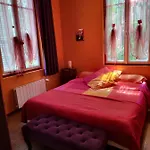 La Des Violettes Bed & Breakfast