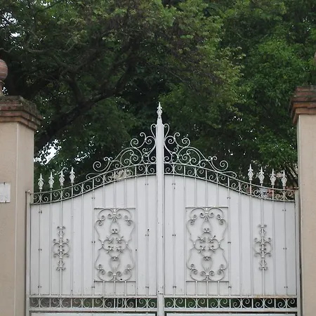 Oda ve Kahvaltı La Des Violettes