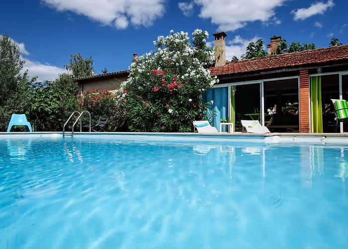 La Des Violettes לינה וארוחת בוקר