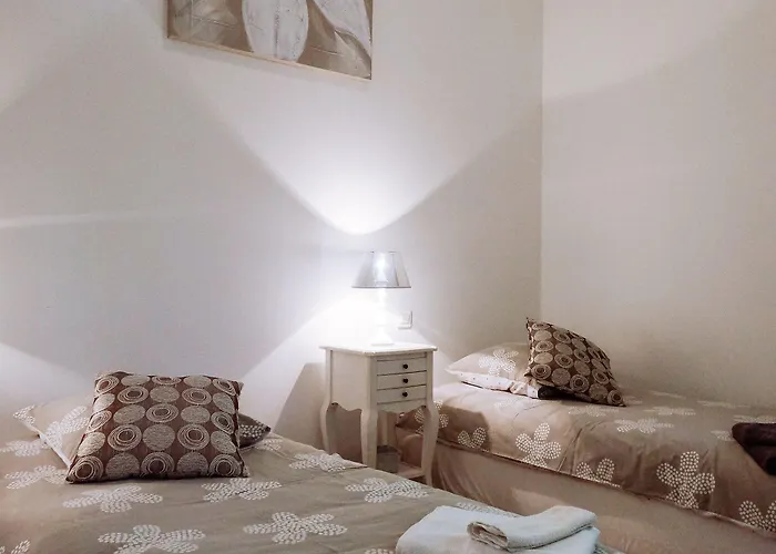 לינה וארוחת בוקר La Des Violettes