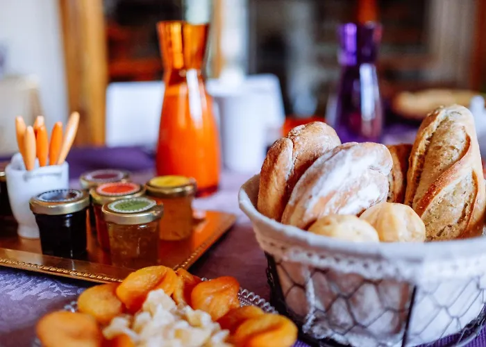 לינה וארוחת בוקר La Des Violettes