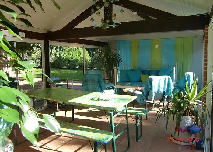 La Des Violettes Bed & Breakfast 4*