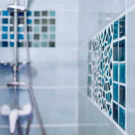 Bed & Breakfast La Des Violettes 4*