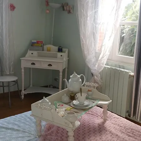 Bed & Breakfast La Des Violettes 4*