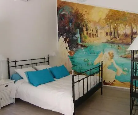 La Des Violettes Bed & Breakfast