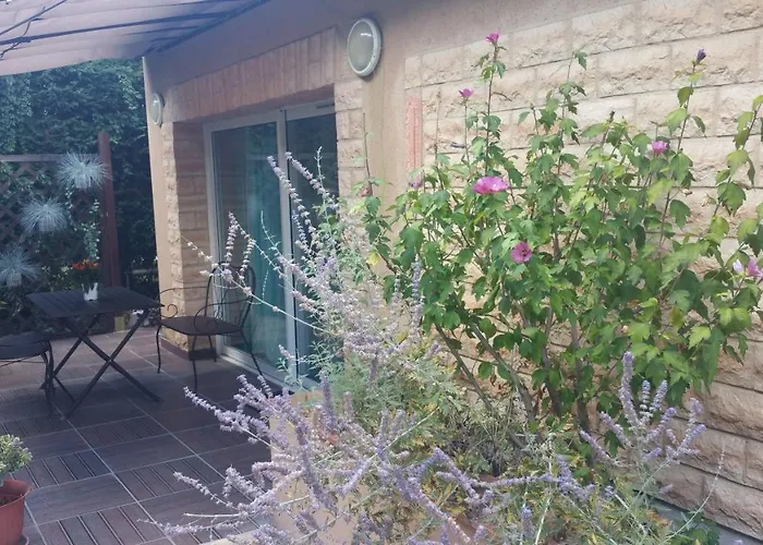 La Des Violettes Panzió 4*