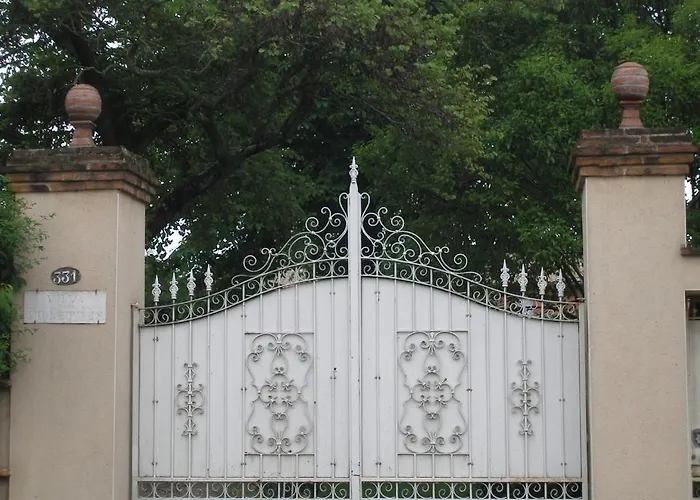 Panzió La Des Violettes